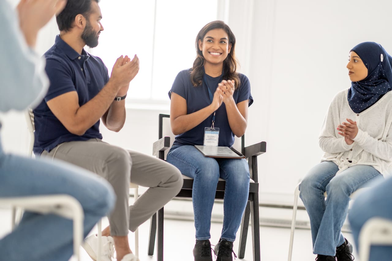 patients sitting in group discussing how long does dizziness from anxiety last?