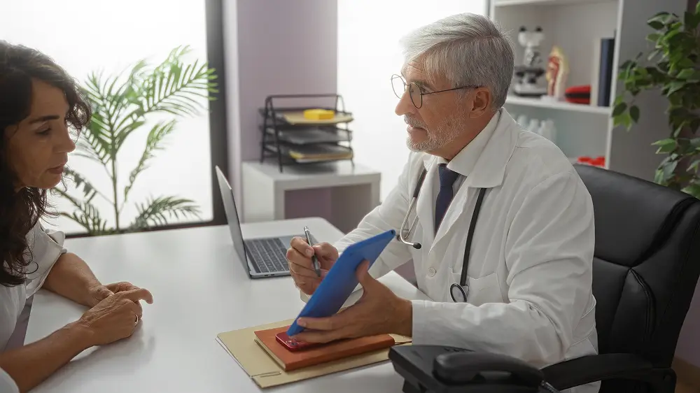 Medical supervisor talking to patient about benzodiazepine detox